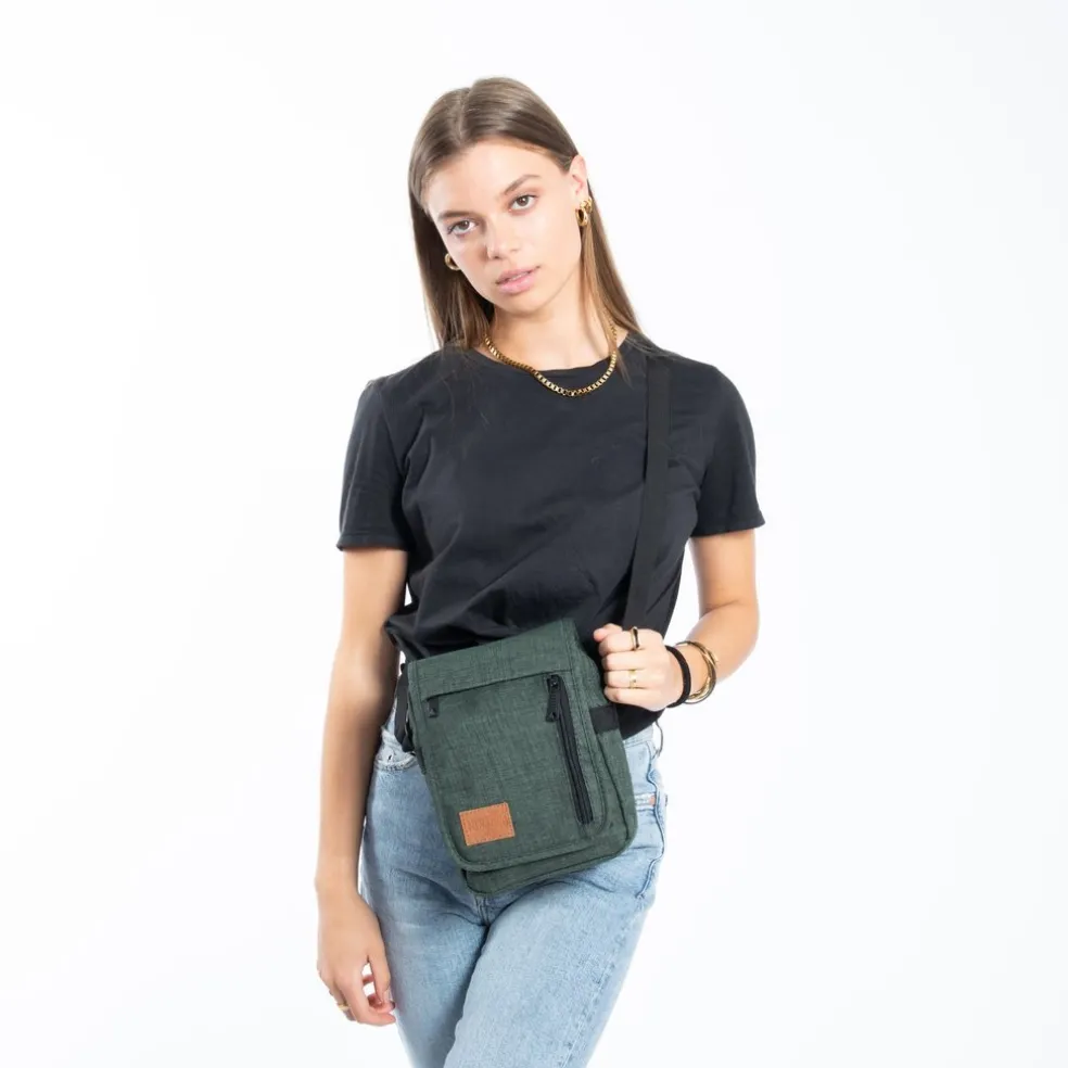 New Rebels ® Heaven Small Mit Überschlag Schwarz IV | Umhängetasche
