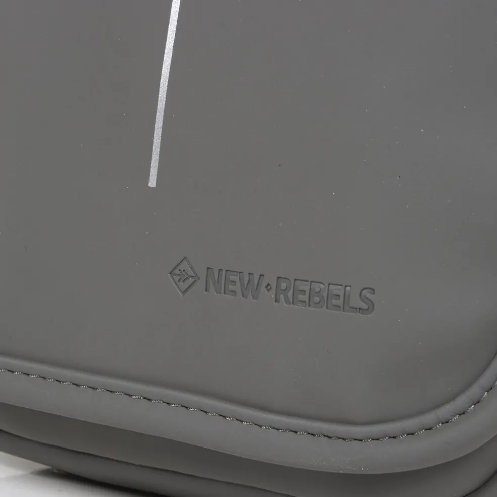 New Rebels ® Mart - Small - Mit Überschlag - Umhängetasche Bag - Crossbody Bag - Anthrazit