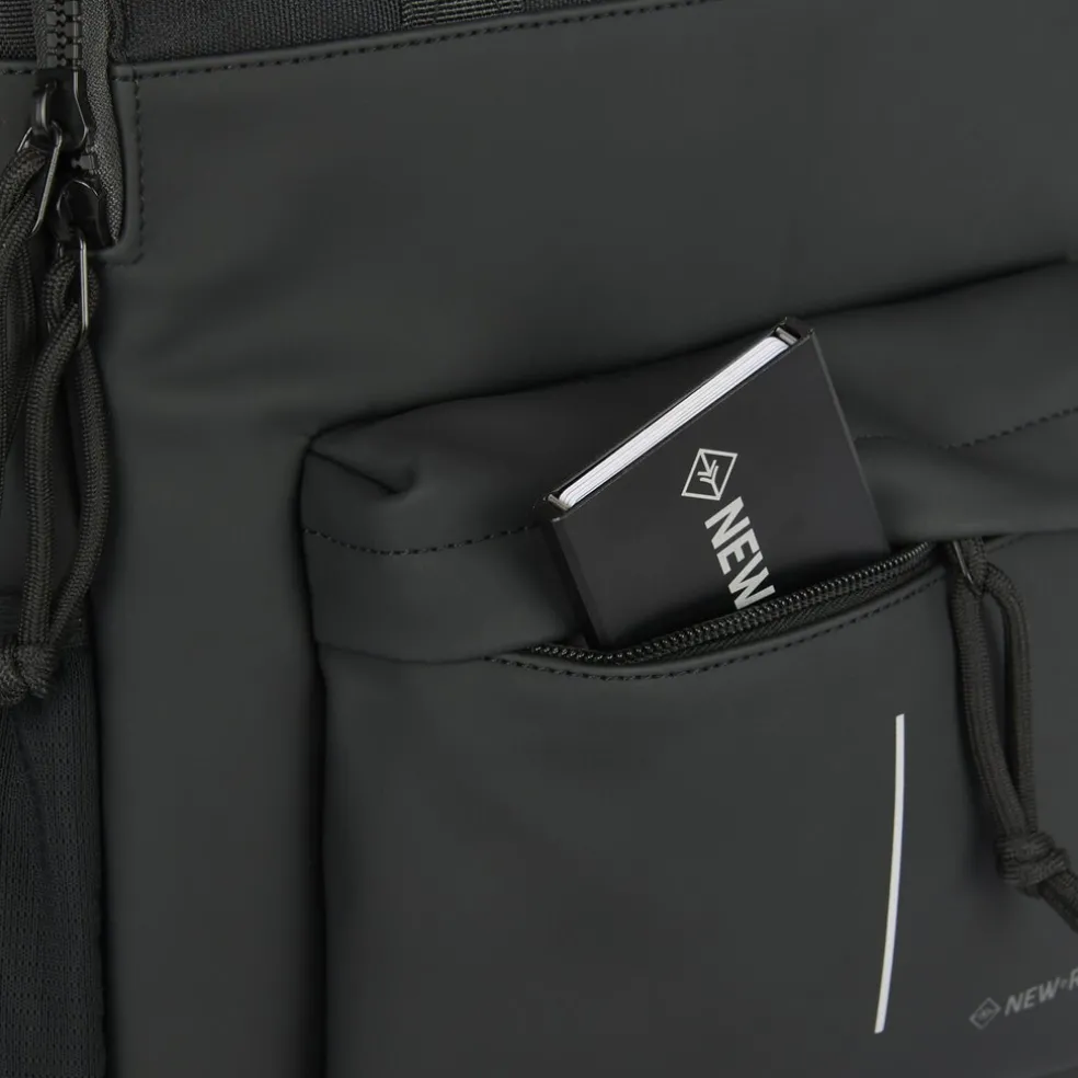 New Rebels Bruce Chicago Schwarz 17L Rucksack Wasserabweisend Laptop 14"