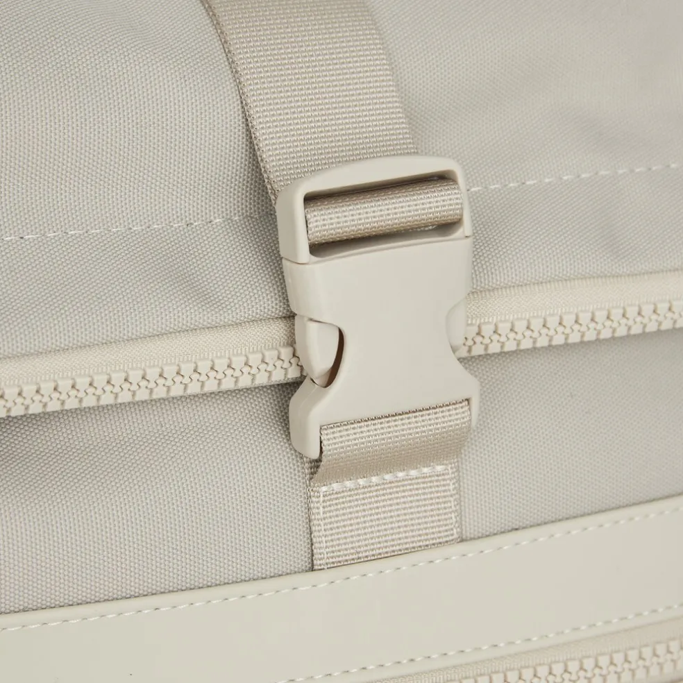 New Rebels Bruce New York Beige 21L Rolltop Rucksack Wasserabweisend Laptop 15.6"