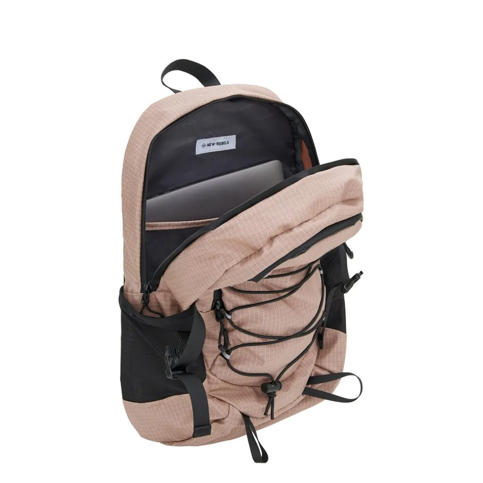 New Rebels Hugo Brentwood Wasserdicht Leicht Rucksäcke Wanderrucksack 11 Liter Altrosa