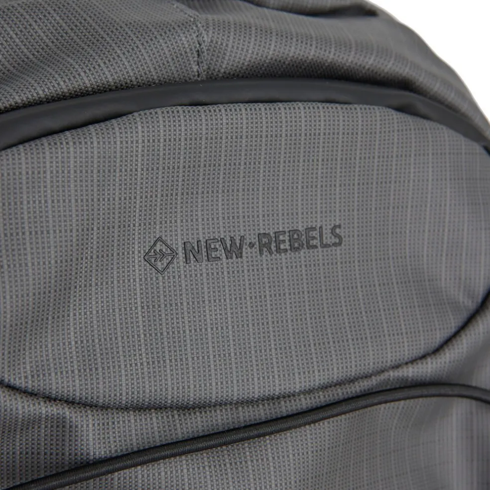 New Rebels Hugo Brentwood Wasserdichtes Leicht Rucksäcke Wandern Rucksack 11 Liter Schwarz
