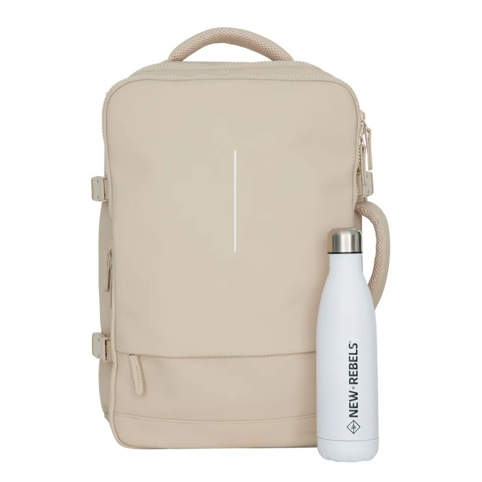New Rebels Jessi Womby Wochenend-Reisetasche Underseater – 27L Wasserabweisender Kabinenrucksack – 30x20x45 cm Beige