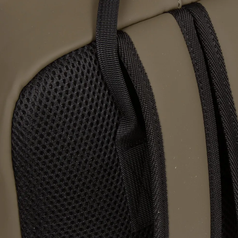 New Rebels Mart Chicago Olivgrün 17L Rucksack Wasserabweisend Laptop 13"