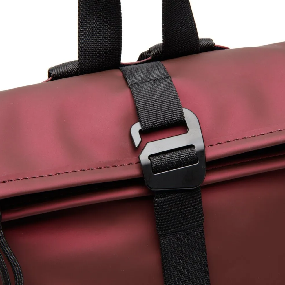 New Rebels Mart Los Angeles Metallic Burgundy 7L Rolltop Rucksack Wasserabweisend