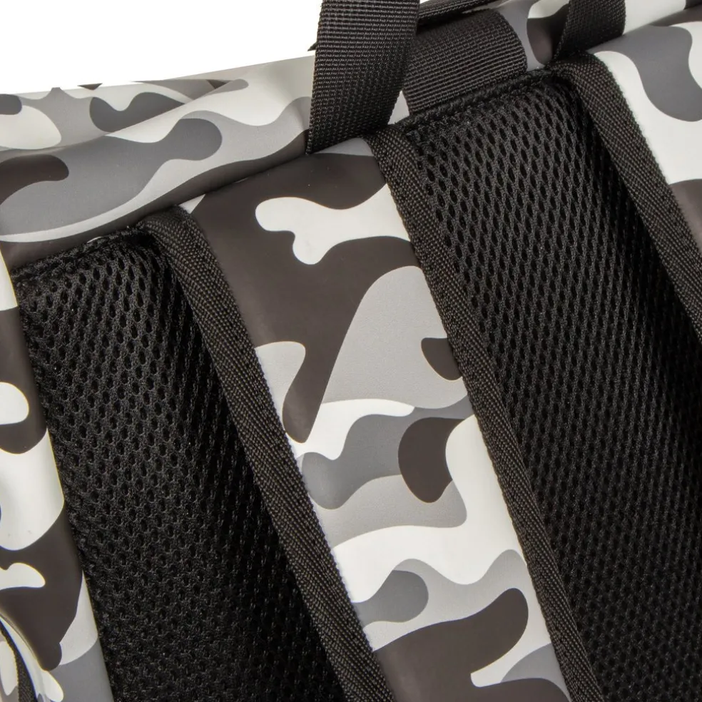 New Rebels Mart New York Camouflage Army 21L Rucksack Rolltop Wasserabweisend Laptop 15.6"