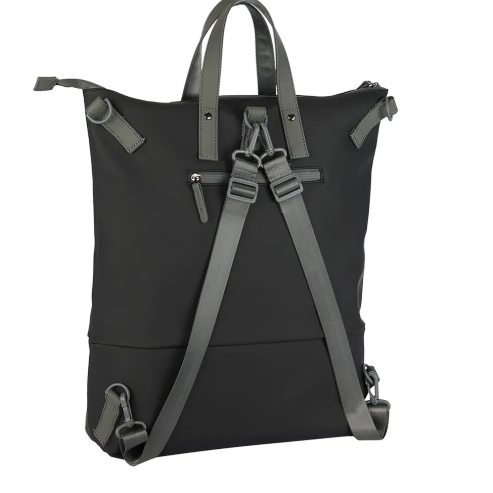 New Rebels Matteo Millburn Schwarz 18L Rucksack Shopper Wasserabweisend Laptop 15.6"