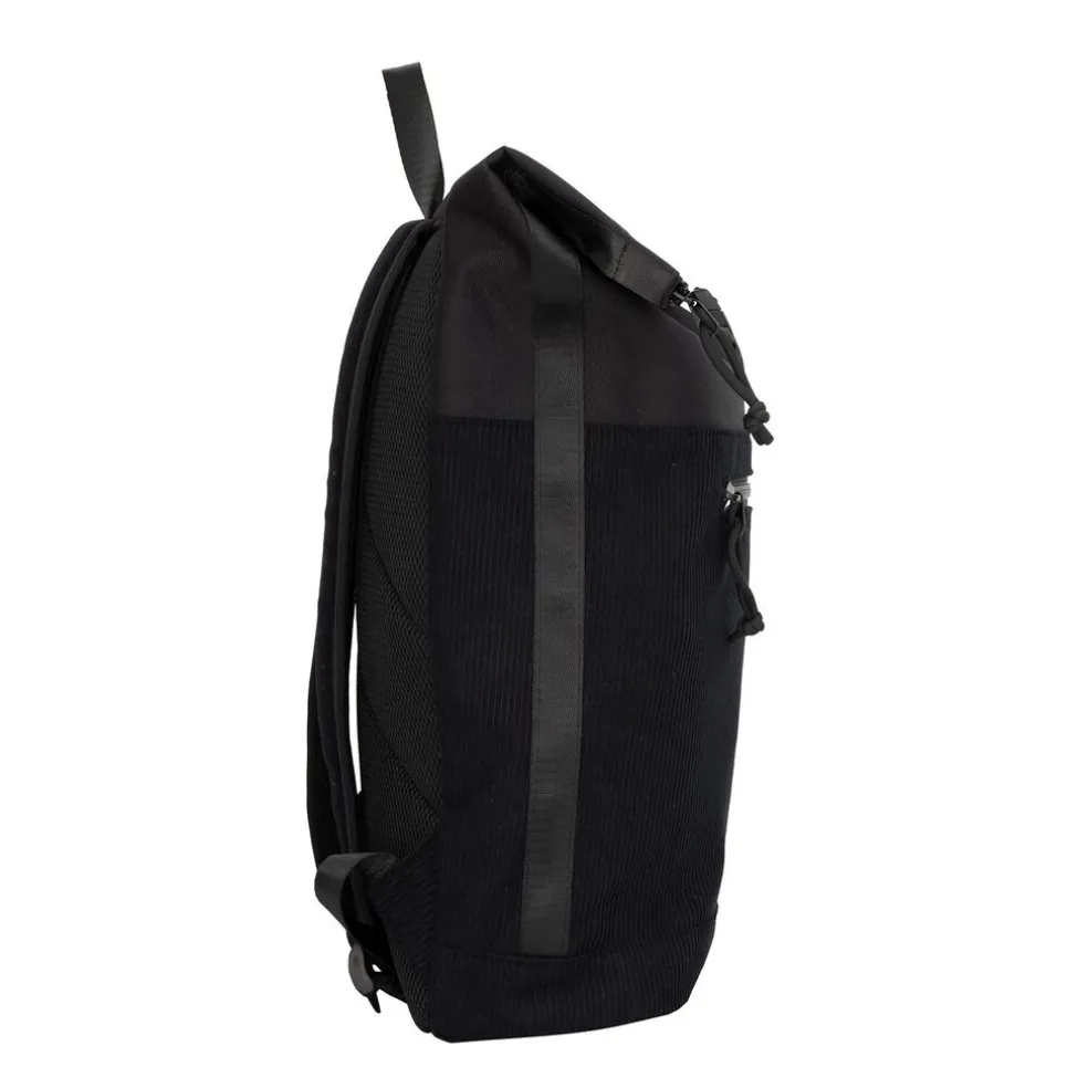 New Rebels New York Ribbi Rolltop Rucksack 17–21L Schulrucksack & Arbeitstasche Rippstoff Laptop Rucksack 15,6 Zoll Schwarz