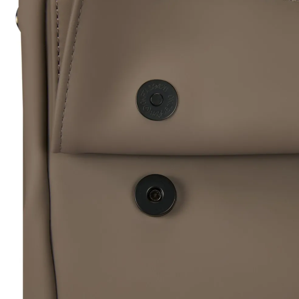 New Rebels Omar Lincoln Taupe 17L Rucksack mit Klappe Wasserabweisend Laptop 15.6"