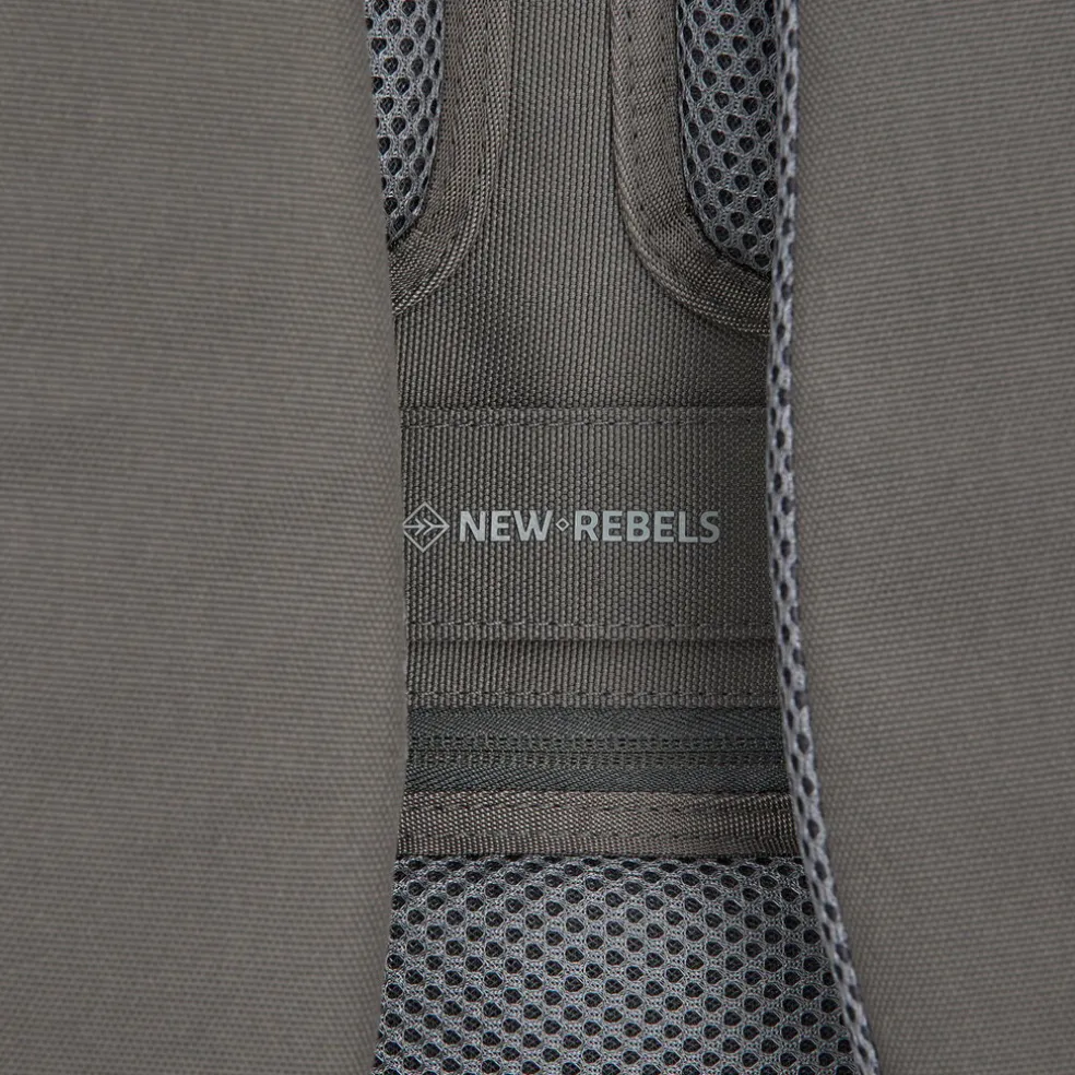 New Rebels Valor New York anthrazitgrau 21L Rucksack Rolltop Wasserabweisend Laptop 15,6 Zoll