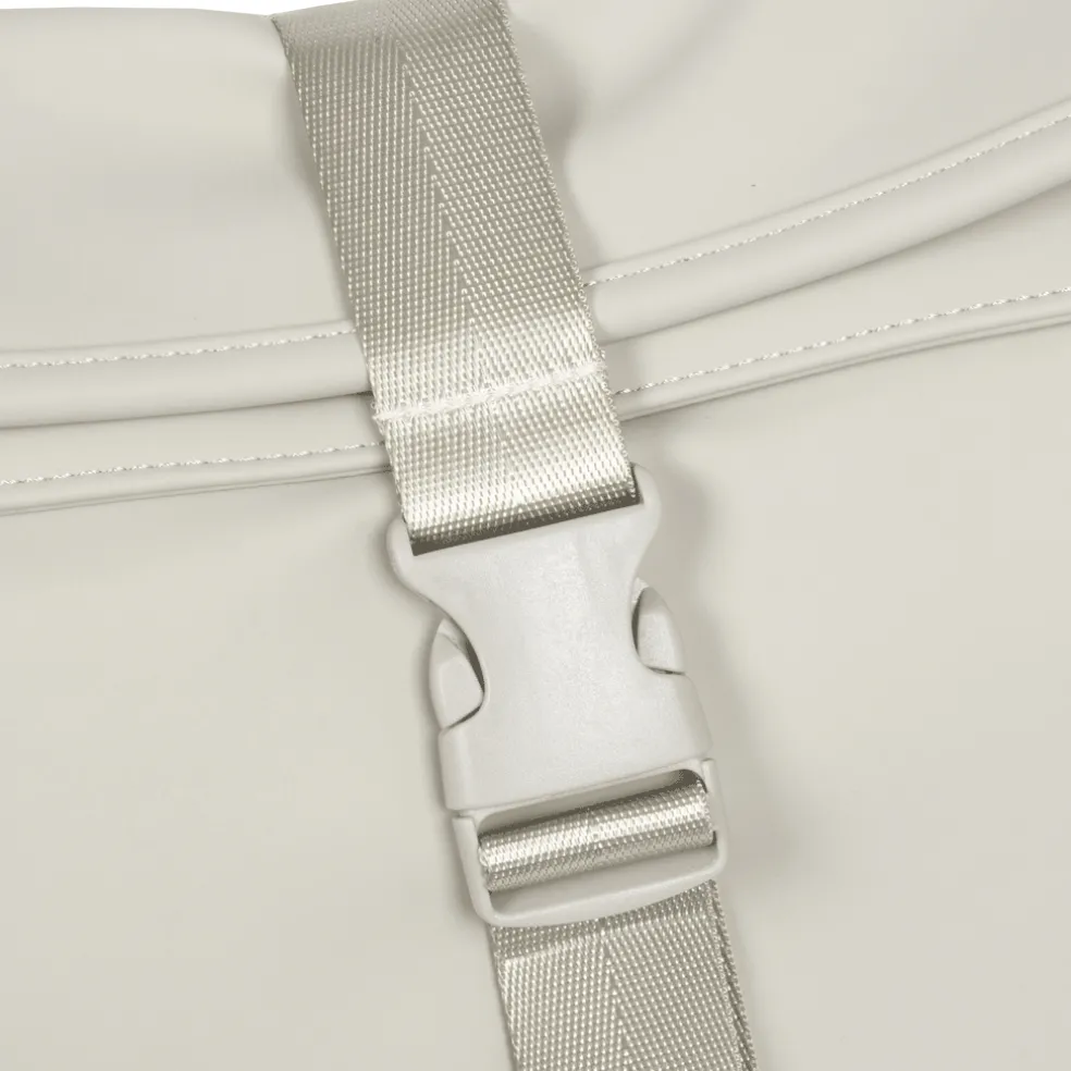 New Rebels William Baltimore Beige 13L Rolltop Rucksack Wasserabweisend Laptop 14"