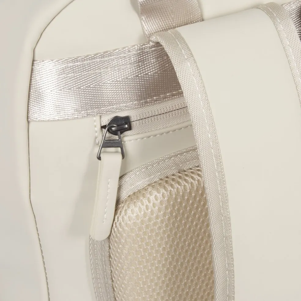 New Rebels William Milwaukee 18 L Laptop-Rucksack – Wasserabweisendes PU für 15,6″ Laptop – Beige